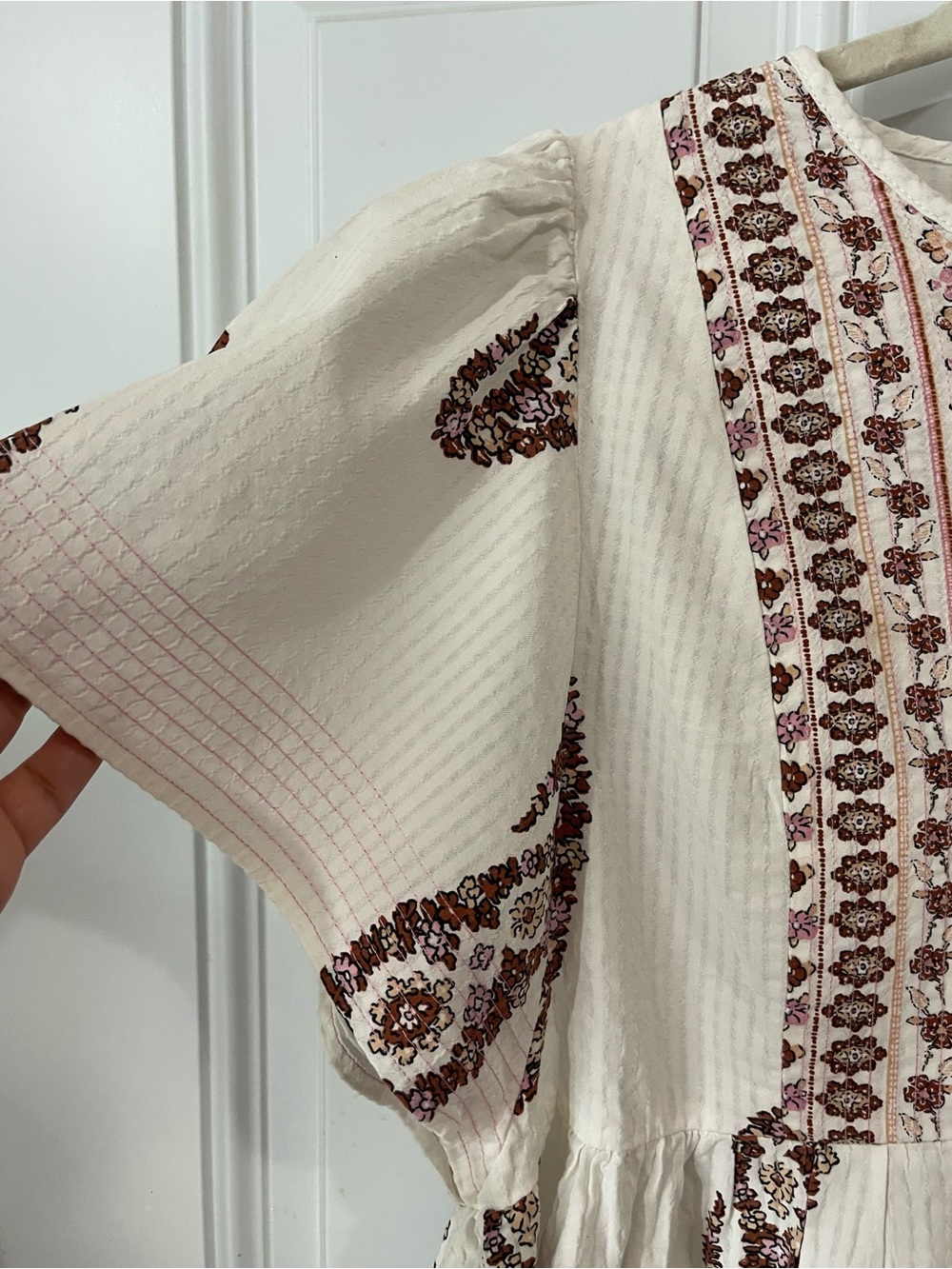 Knox Rose Cream Peasant Tunic with Burgundy Floral Print - Picture 2 of 4